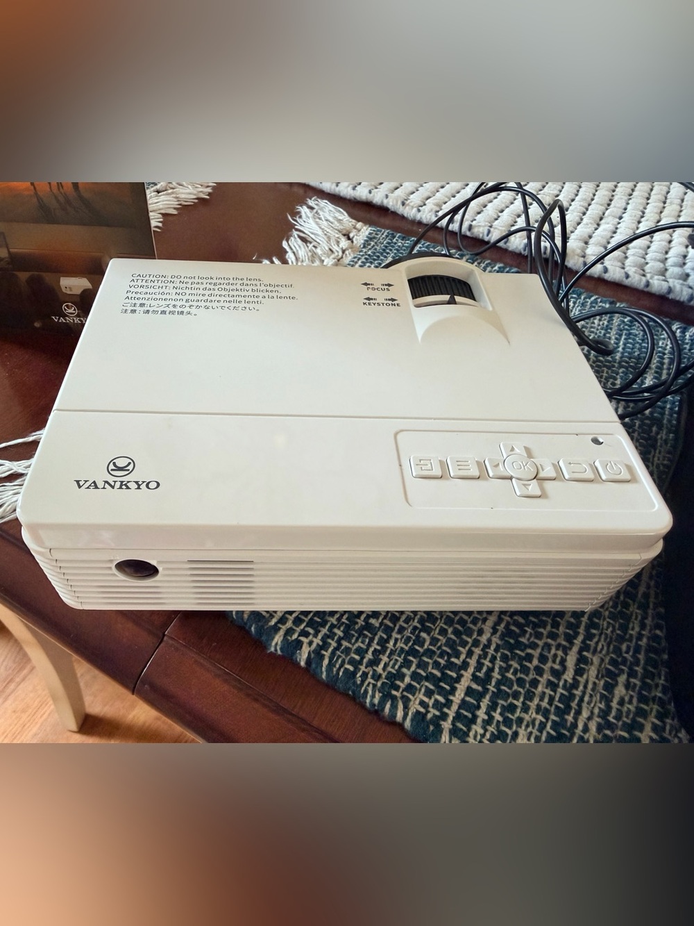 Vankyo Leisure 3 White Portable Mini Home Projector